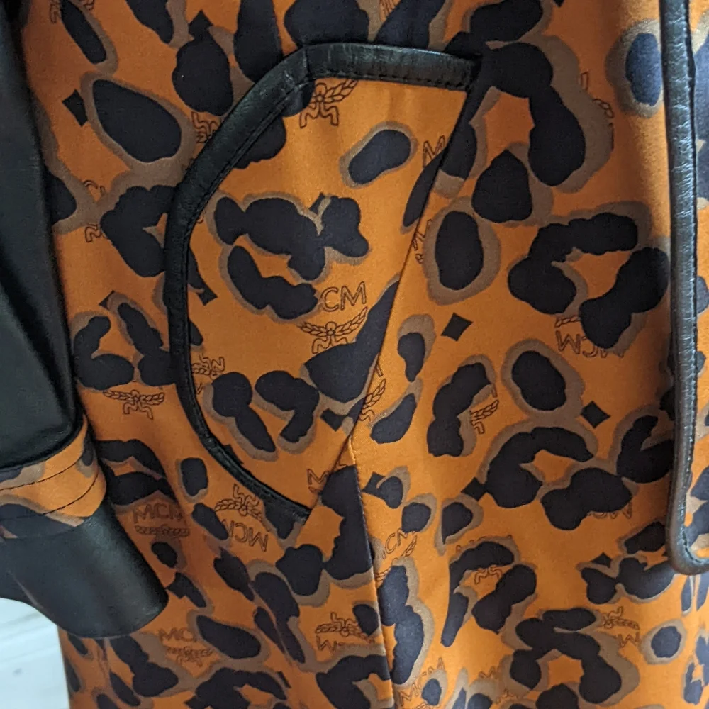 MCM Orange and Black Leopard Trench Coat - Picture 7 of 10